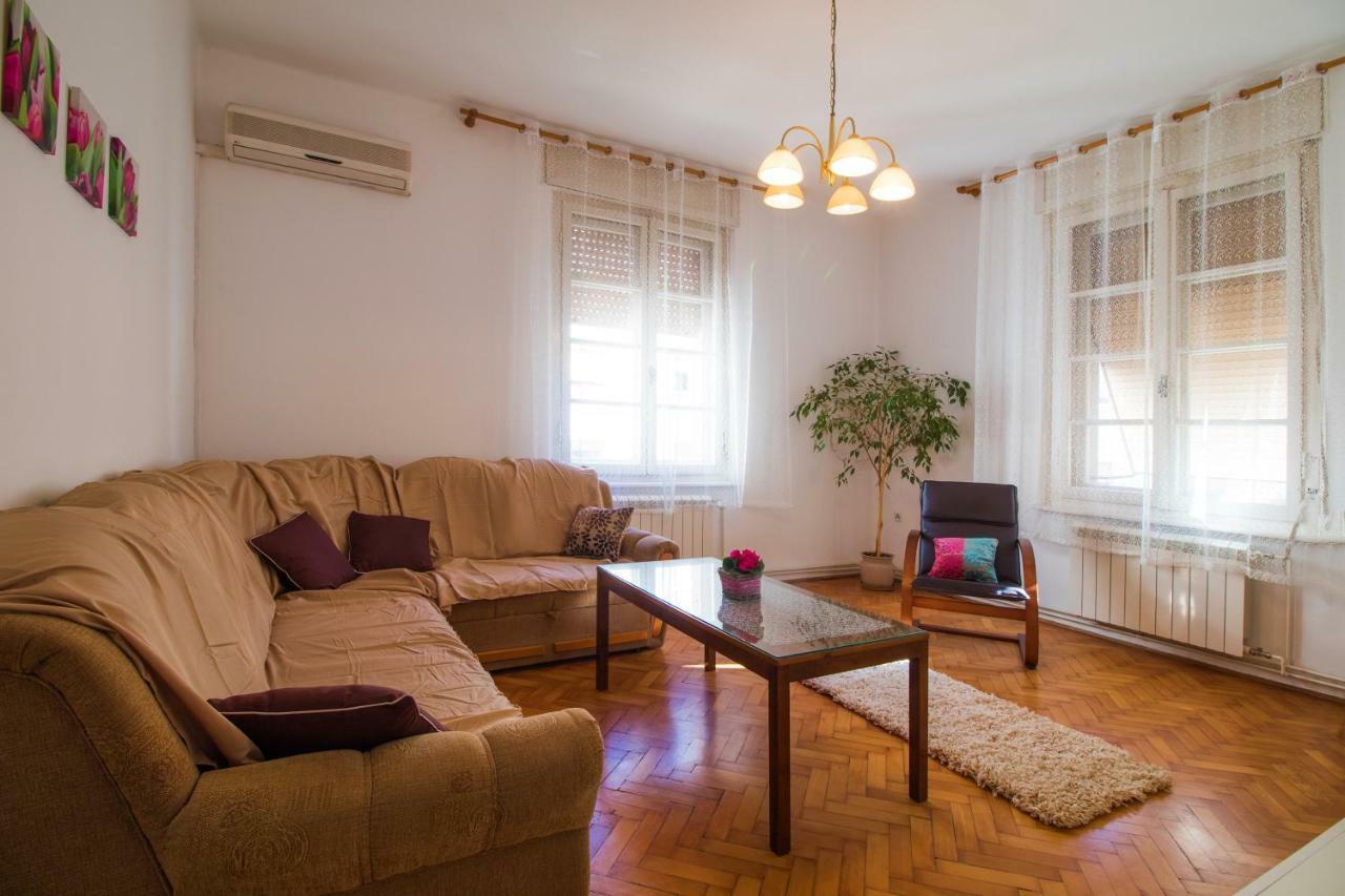 Arena Festival Apartment Pula Exterior photo
